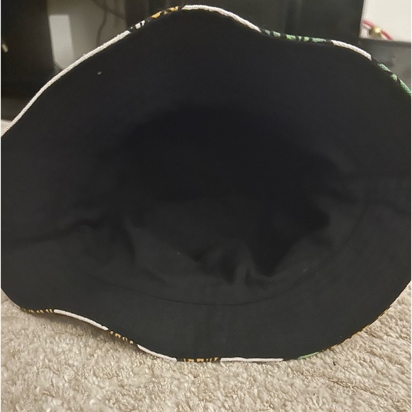 Pineapple reversible bucket hat - Picture 3 of 3